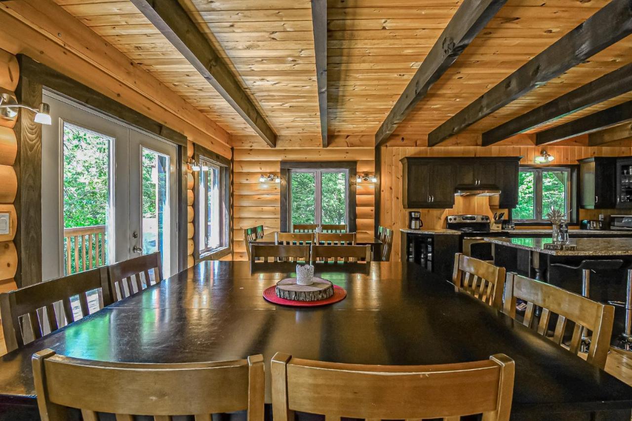 Brownsburg Brown Bear Lodge מראה חיצוני תמונה