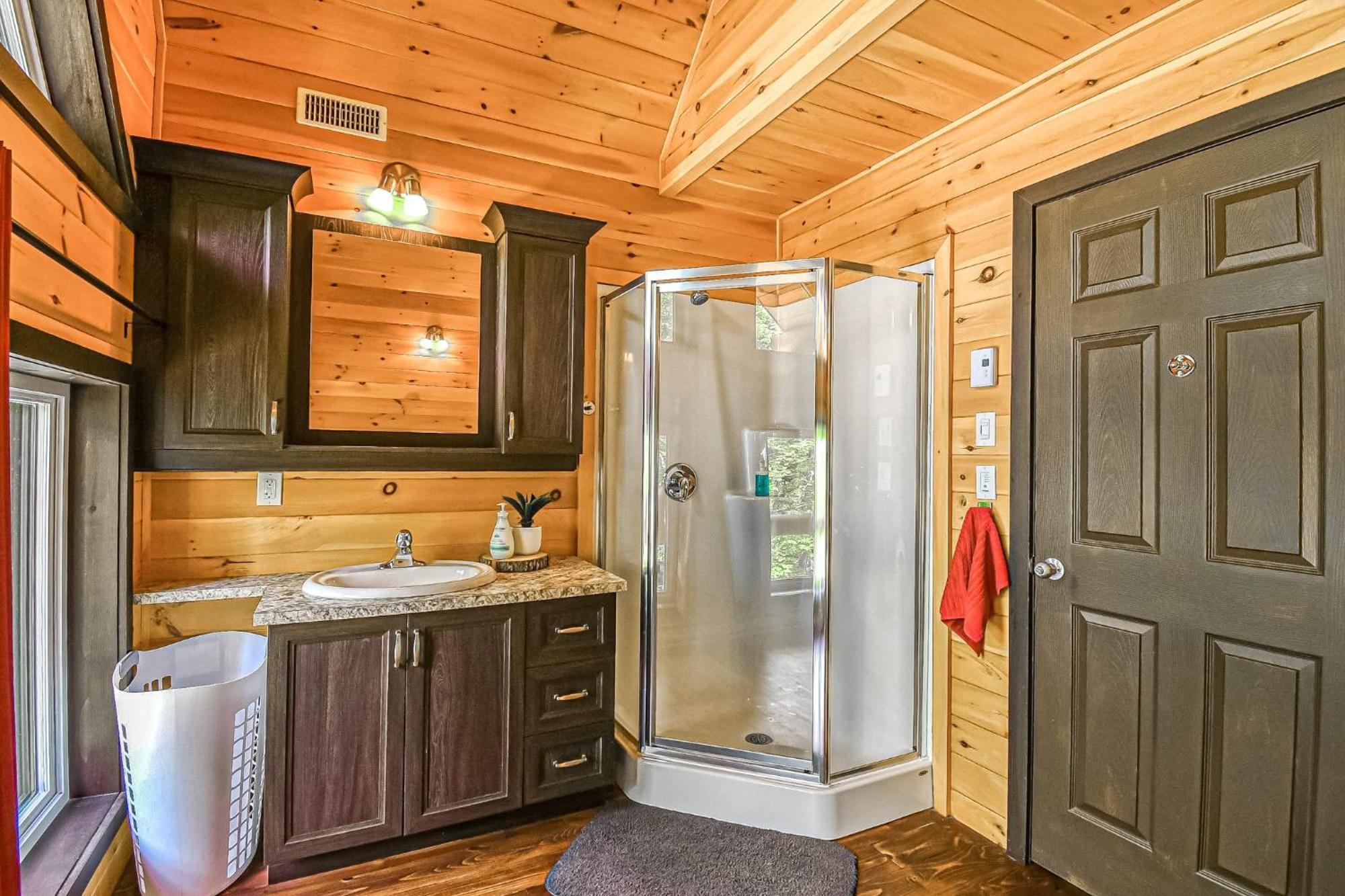 Brownsburg Brown Bear Lodge מראה חיצוני תמונה