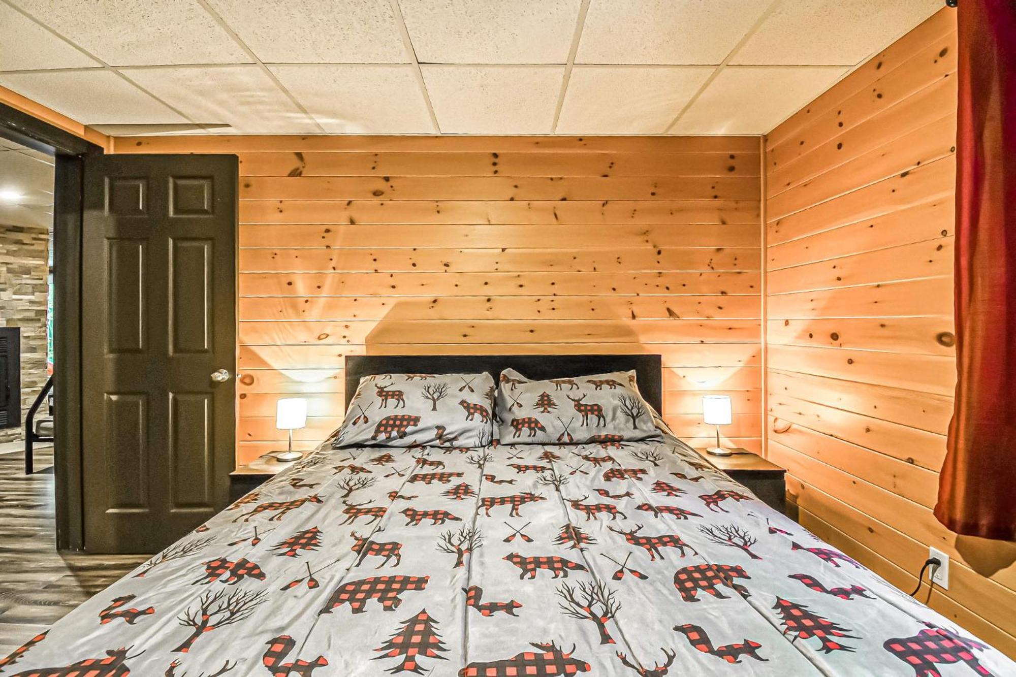 Brownsburg Brown Bear Lodge מראה חיצוני תמונה
