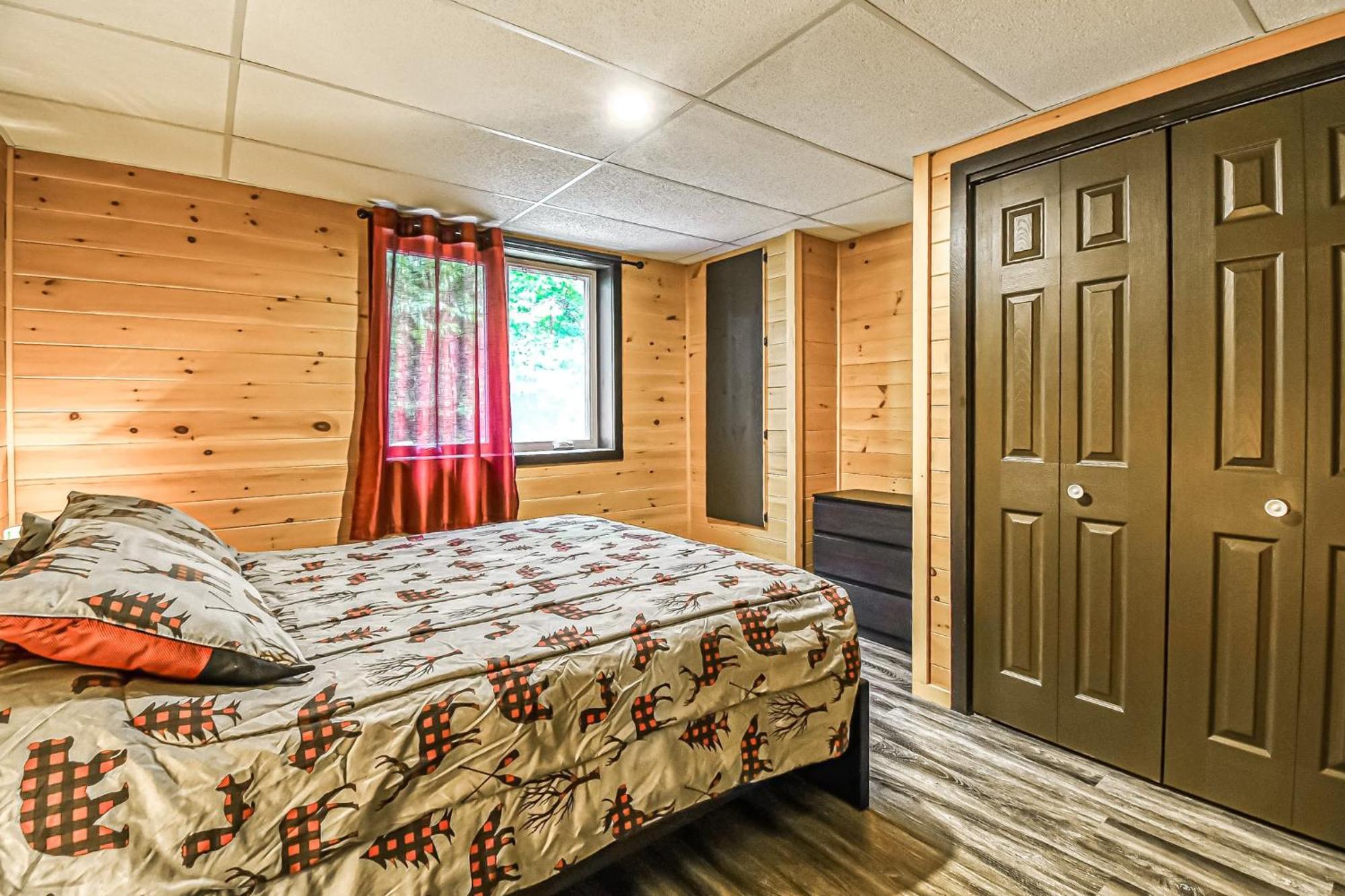 Brownsburg Brown Bear Lodge מראה חיצוני תמונה